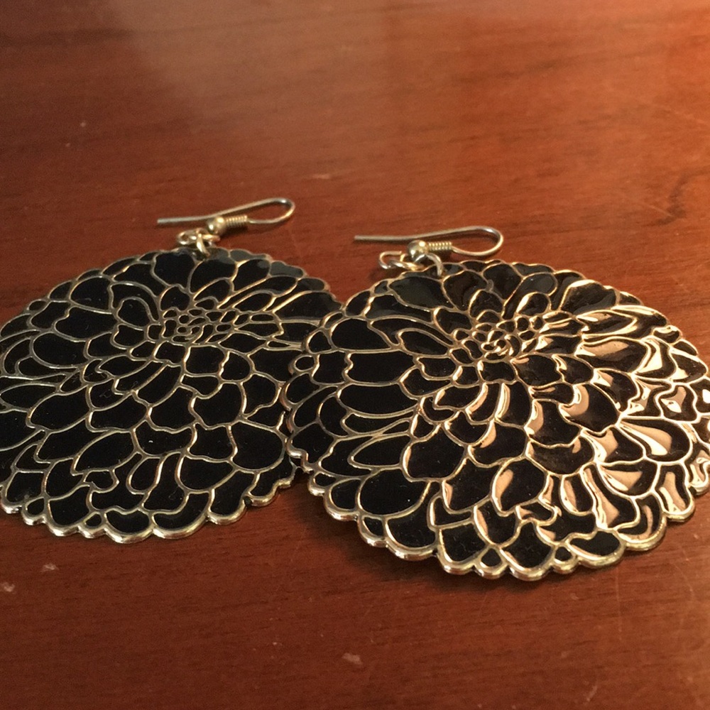 Black Zinnia Earrings